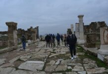 The Keys of Death and Hades